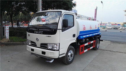 福田康瑞5噸灑水車 城市環境清潔的得力助手